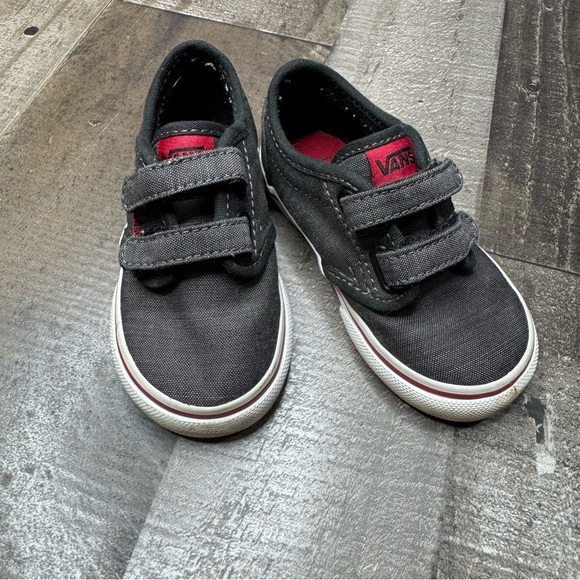Vans Black and Red Sneakers with Velcro Straps toddler size 6 - Picture 9 of 9